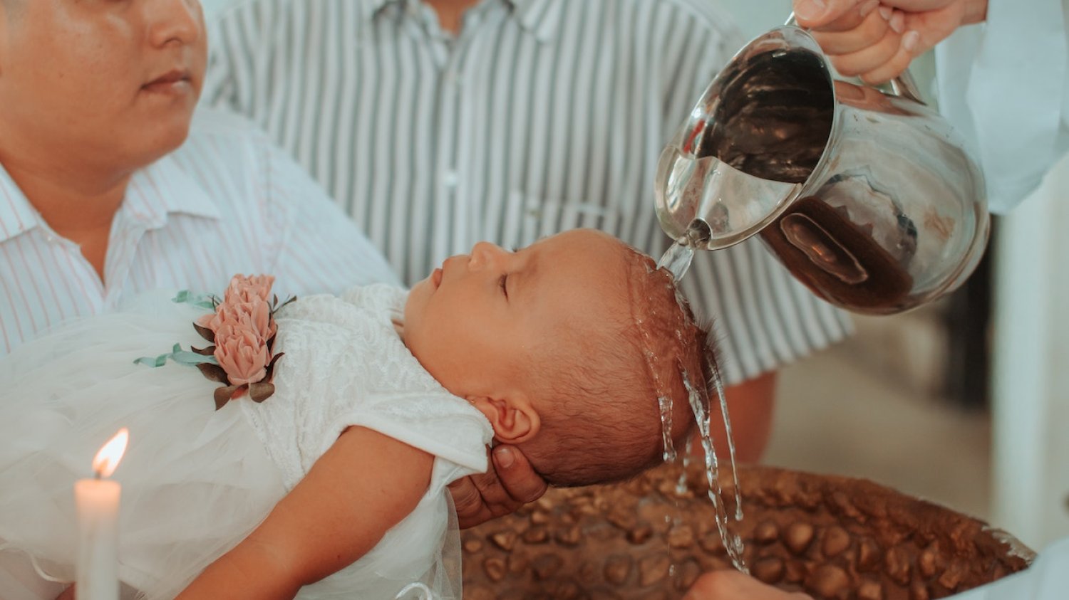 Chrzest jest dla katolików drogą do zbawienia