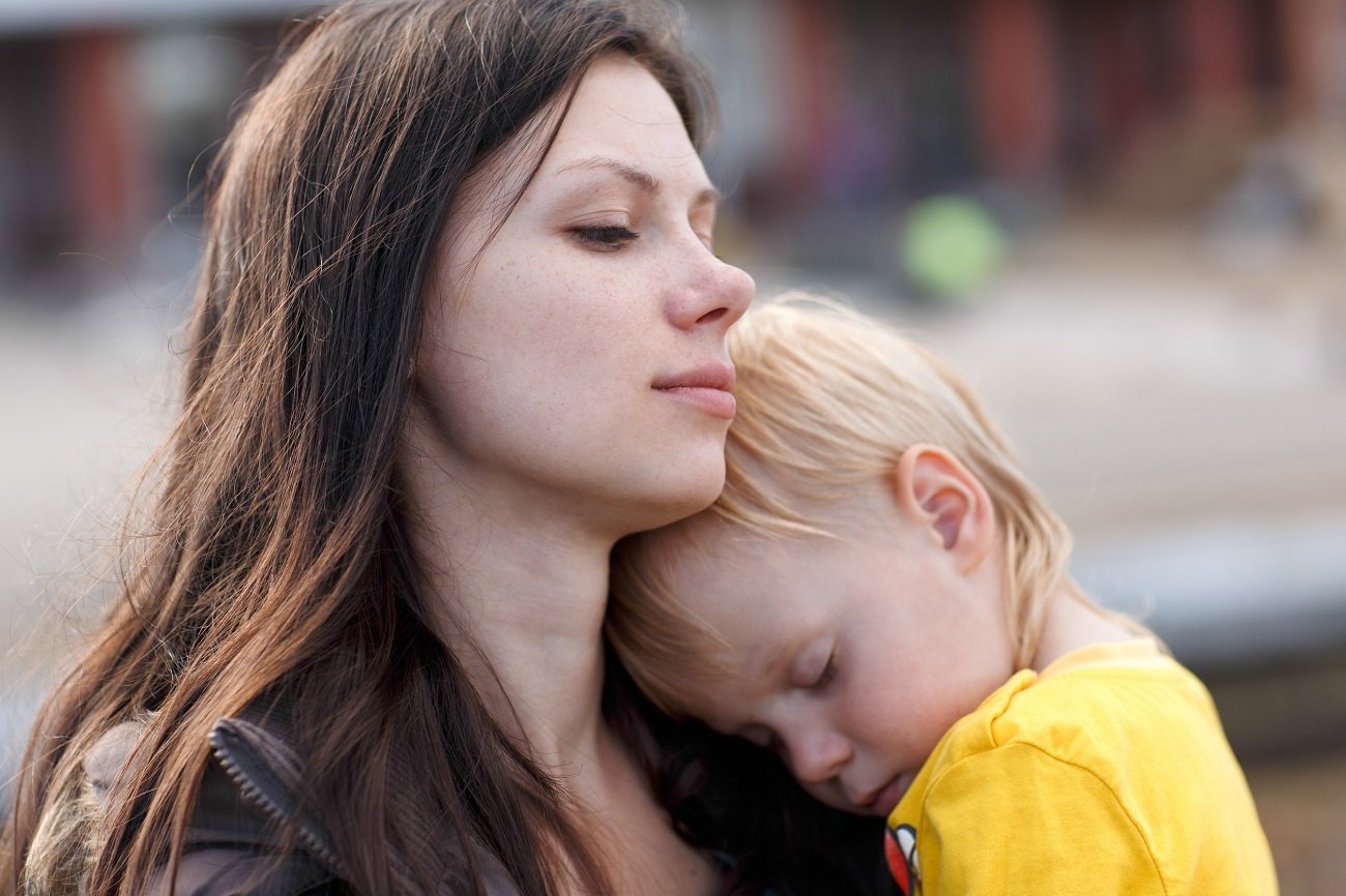 zmęczona mama i dziecko