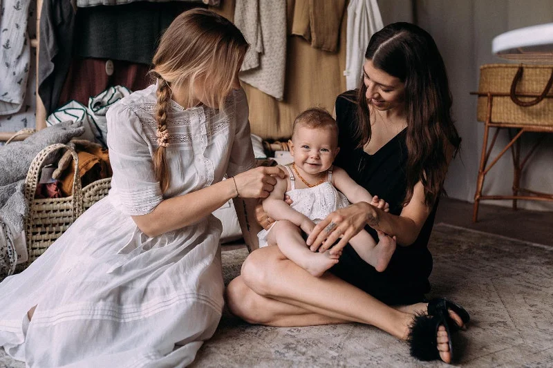 Markę bébé concept stworzyły dwie siostry – młode mamy, które prowadzą sklep koncepcyjny przy ulicy Kłopot w Warszawie