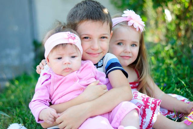 Dziecko, które przyszło na świat jako pierwsze, jest zazwyczaj bardziej bystre od pozostałych.