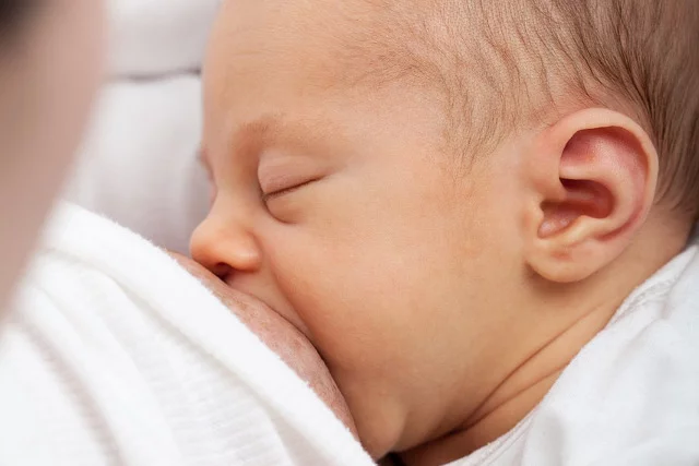 Fot. Flickr / [url=https://pixabay.com/en/baby-breast-breastfeeding-care-21167/]PublicDomainPictures[/url] / [url=https://pixabay.com/en/service/terms/#download_terms]CC0 Public Domain[/url]