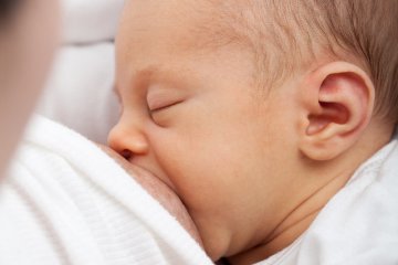 Fot. Flickr / [url=https://pixabay.com/en/baby-breast-breastfeeding-care-21167/]PublicDomainPictures[/url] / [url=https://pixabay.com/en/service/terms/#download_terms]CC0 Public Domain[/url]