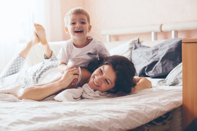 Mamy największy wpływ na charakter wspomnień naszego dziecka.