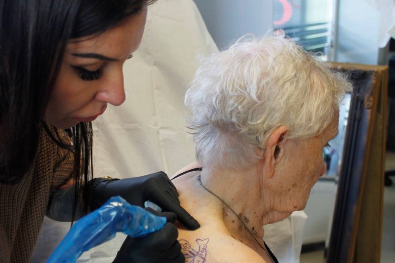 Pani Crystel zachowywała spokój podczas całego zabiegu