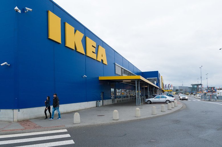 IKEA to jedna z najpopularniejszych firm meblarskich. Nie wszystkie praktyki tam stosowane są jednak chwalebne