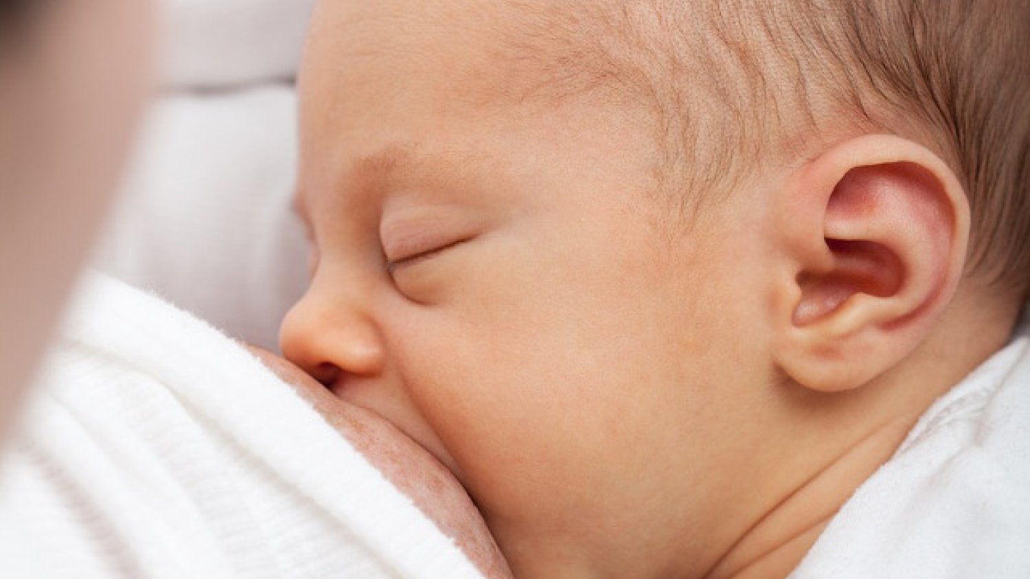 Fot. Pixabay / [url=https://pixabay.com/en/baby-breast-breastfeeding-care-21167/]PublicDomainPictures[/url] / [url=https://pixabay.com/en/service/terms/#usage]CC0 Public Domain[/url]