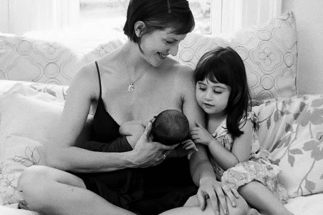 "Breastfeeding in real life". Karmienie to przede wszystkim bliskość i przytulenie