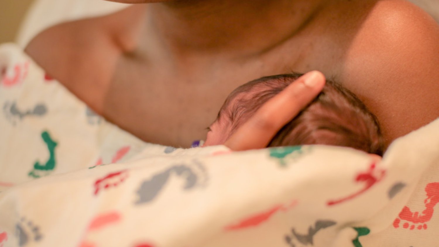 O której godzinie rodzi się najwięcej dzieci? Pytamy położną