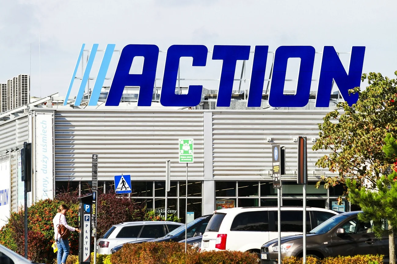 Lustro z Action