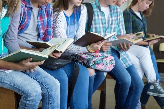 Czy religia wlicza się do średniej? Religia w szkole