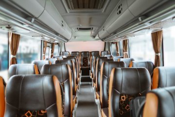 pusty autokar wycieczkowy autokar wycieczkowy