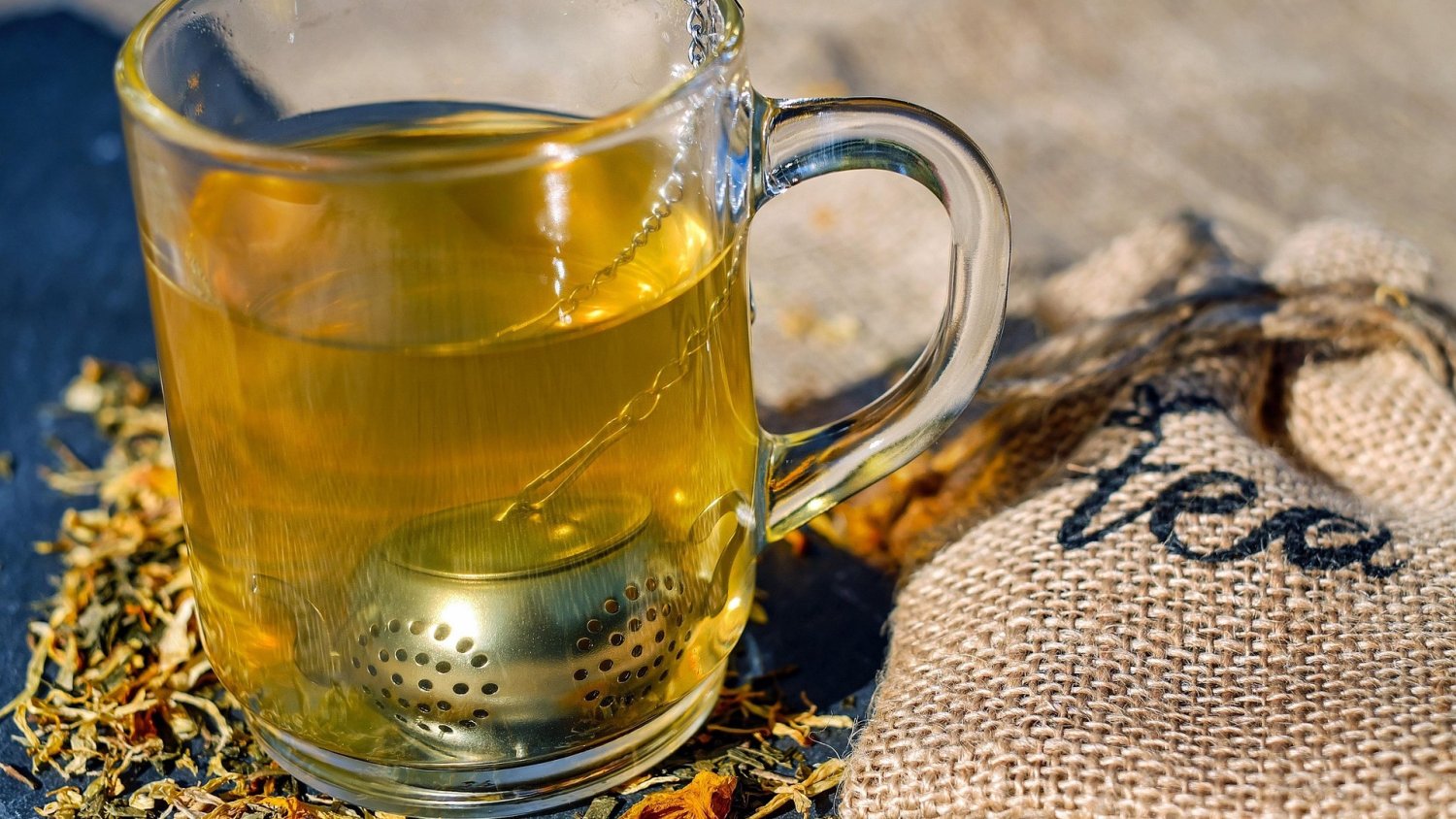 Ten zielony napar z 3 składników działa jak botoks! Koleżanki będą błagać o przepis