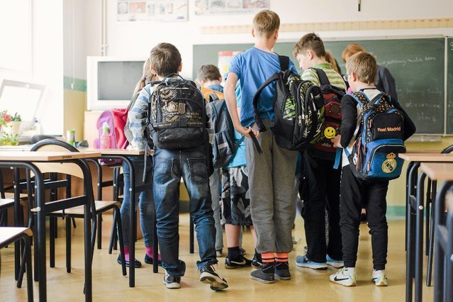 Nauczycielka zakleiła taśmą usta 13-letniemu uczniowi