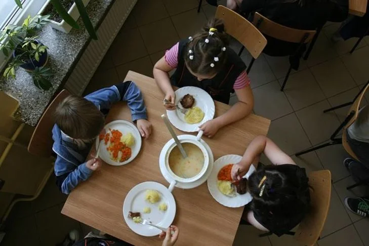 Szkoła Podstawowa nr 2 w Gdańsku ukarana za czytnik odcisków palców na stołówce