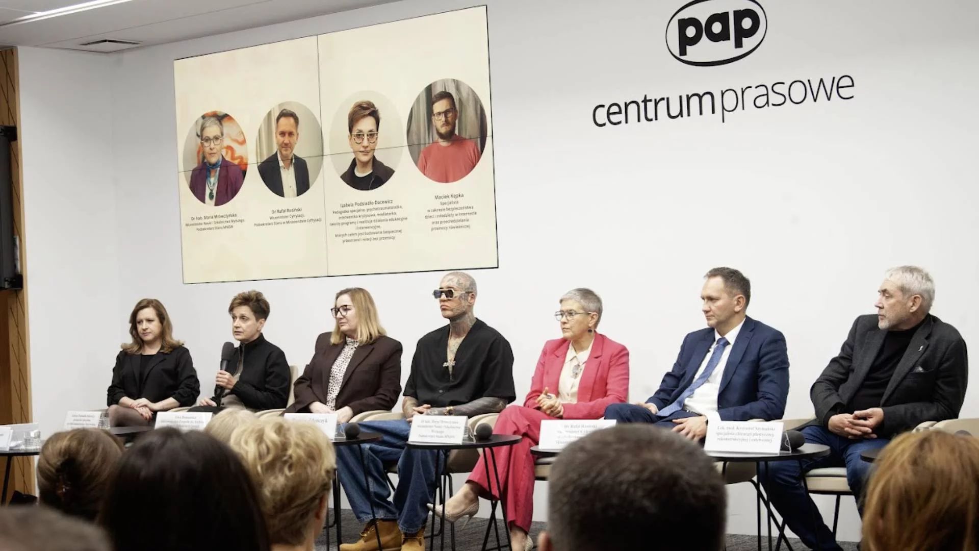 zdjęcie z debaty PAP inaugurującej kampanię Fundacji Chaber Polski zdjęcie z debaty PAP inaugurującej kampanię Fundacji Chaber Polski