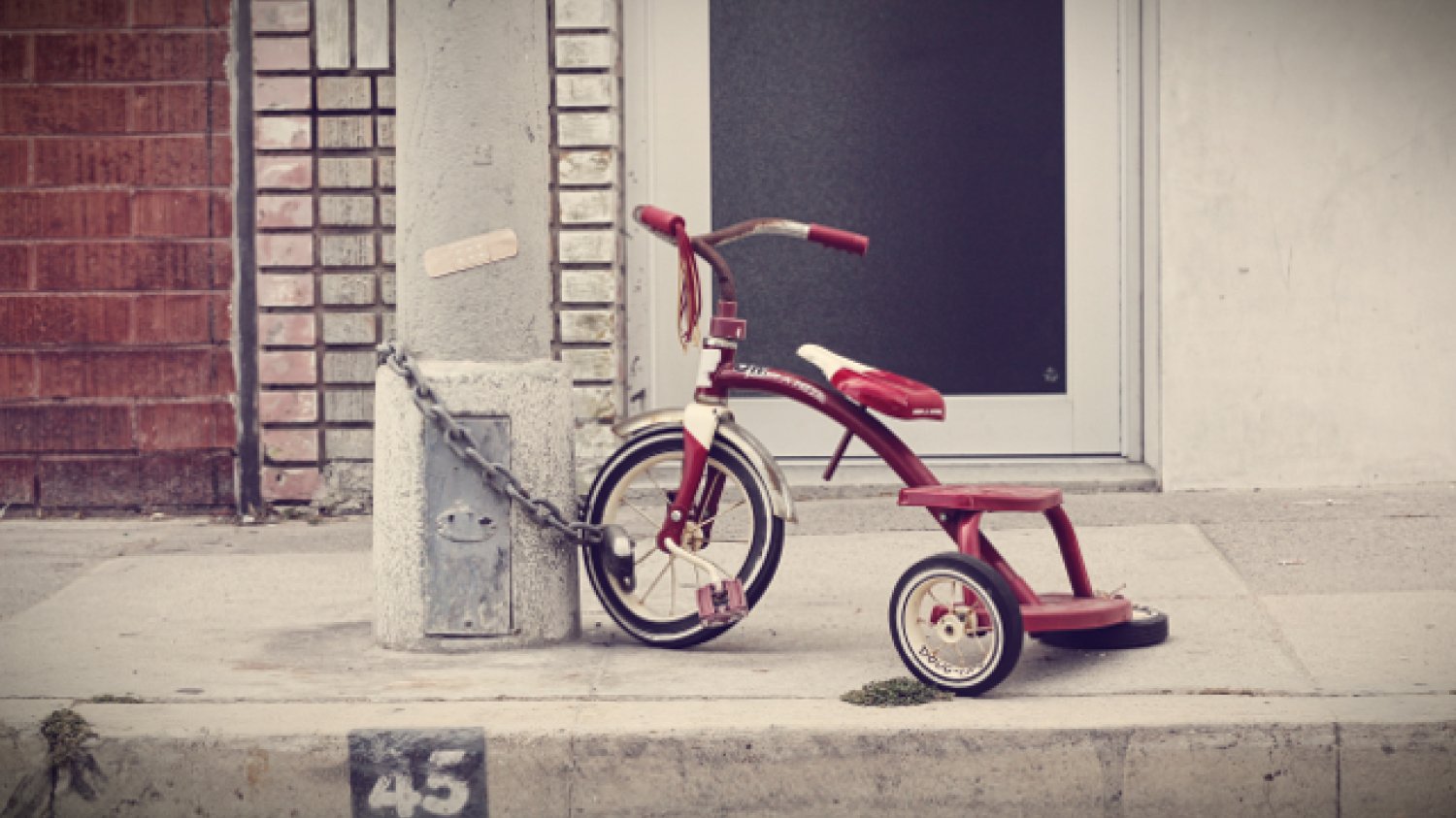 Fot. Unsplash / [url=https://download.unsplash.com/15/tricycle.JPG] Florian Klauer[/url] /  [url=http://bit.ly/CC0-PD]CC0 Public Domain[/url]