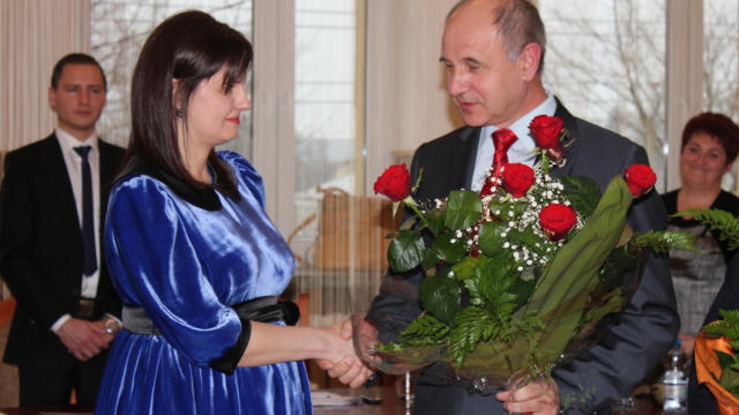 Pani burmistrz Lidia Sopel - Sereja składając ślubowanie zapewniła, że na urlopie po urodzeniu dziecka będzie krócej niż rok.