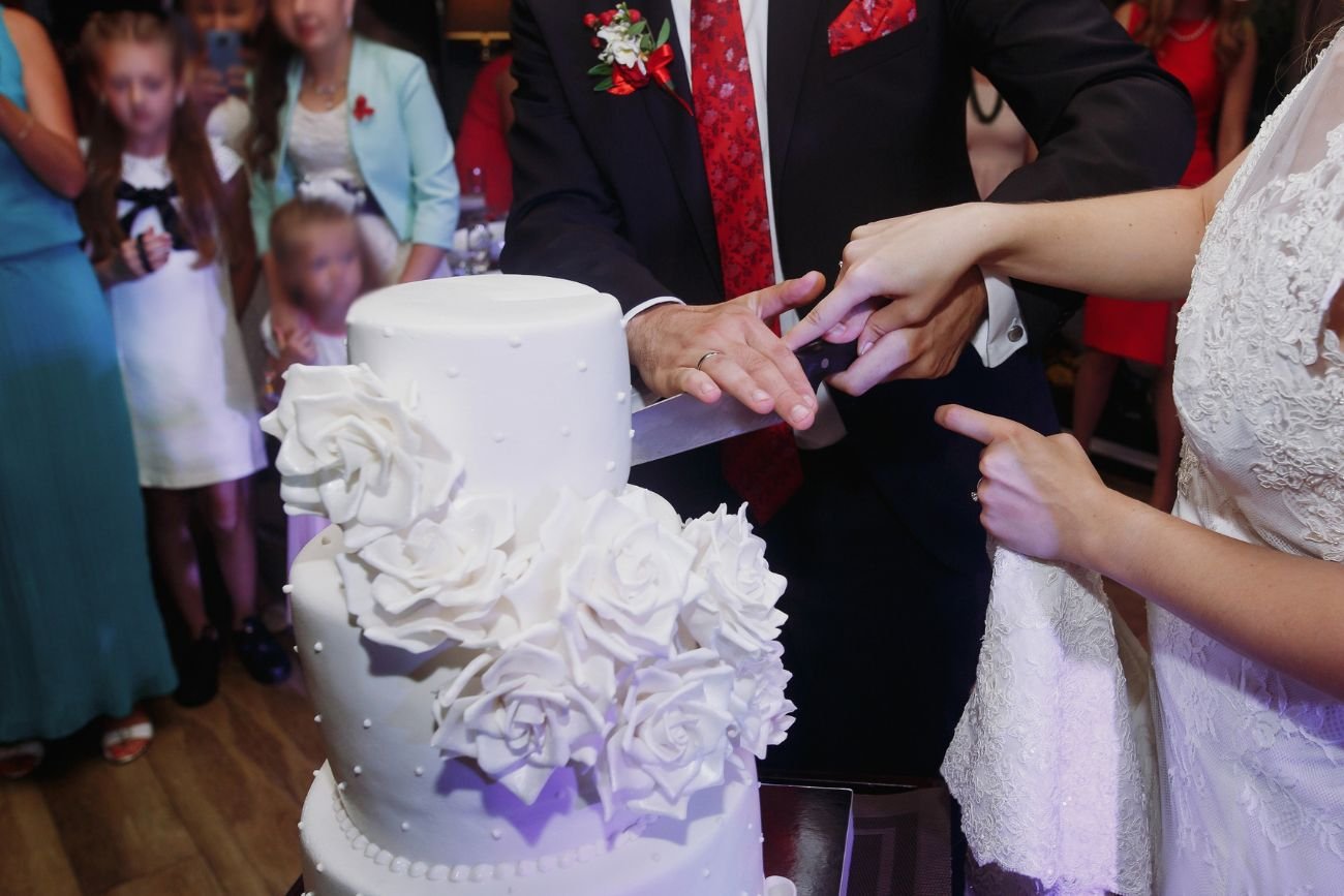 "Kuzynka nie życzy sobie mojego dziecka na ślubie. Przyjdę sama, ale dam jej niezłą nauczkę"