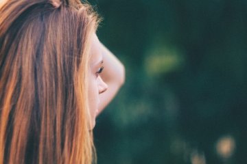 Fot. Pixabay / [url=https://pixabay.com/pl/kobieta-profil-brunette-kobiet-918623/]Unsplash[/url]/[url=https://pixabay.com/pl/service/terms/#usage]CC0 Public Domain[/url]