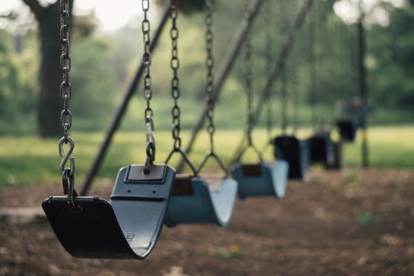 Fot. Pixabay / [url=https://pixabay.com/pl/hu%C5%9Btawka-swingers-846077/]Unsplash[/url] / [url=https://pixabay.com/pl/service/terms/#usage]CC[/url]