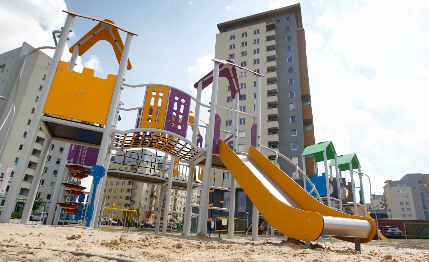 osiedla w małych miastach, młode osiedla, problemy z sąsiadami