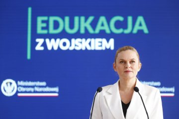 Ministra Edukacji i Minister Obrony Narodowej podpisali 17 kwietnia 2024 r. list intencyjny w sprawie programu "Edukacja z wojskiem".