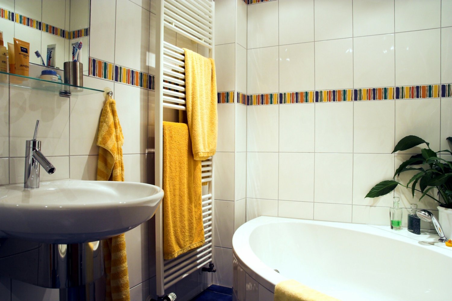 Chłopiec poczuł się źle w czasie kąpieli, stężenie tlenku węgla w łazience było 10-krotnie wyższe od dopuszczalnego.