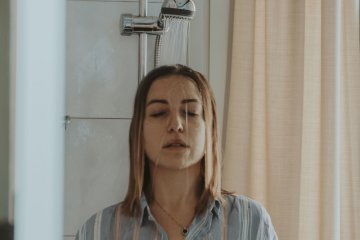 Kamień, rdza i pleśń. Skuteczny sposób na mycie słuchawki prysznicowej