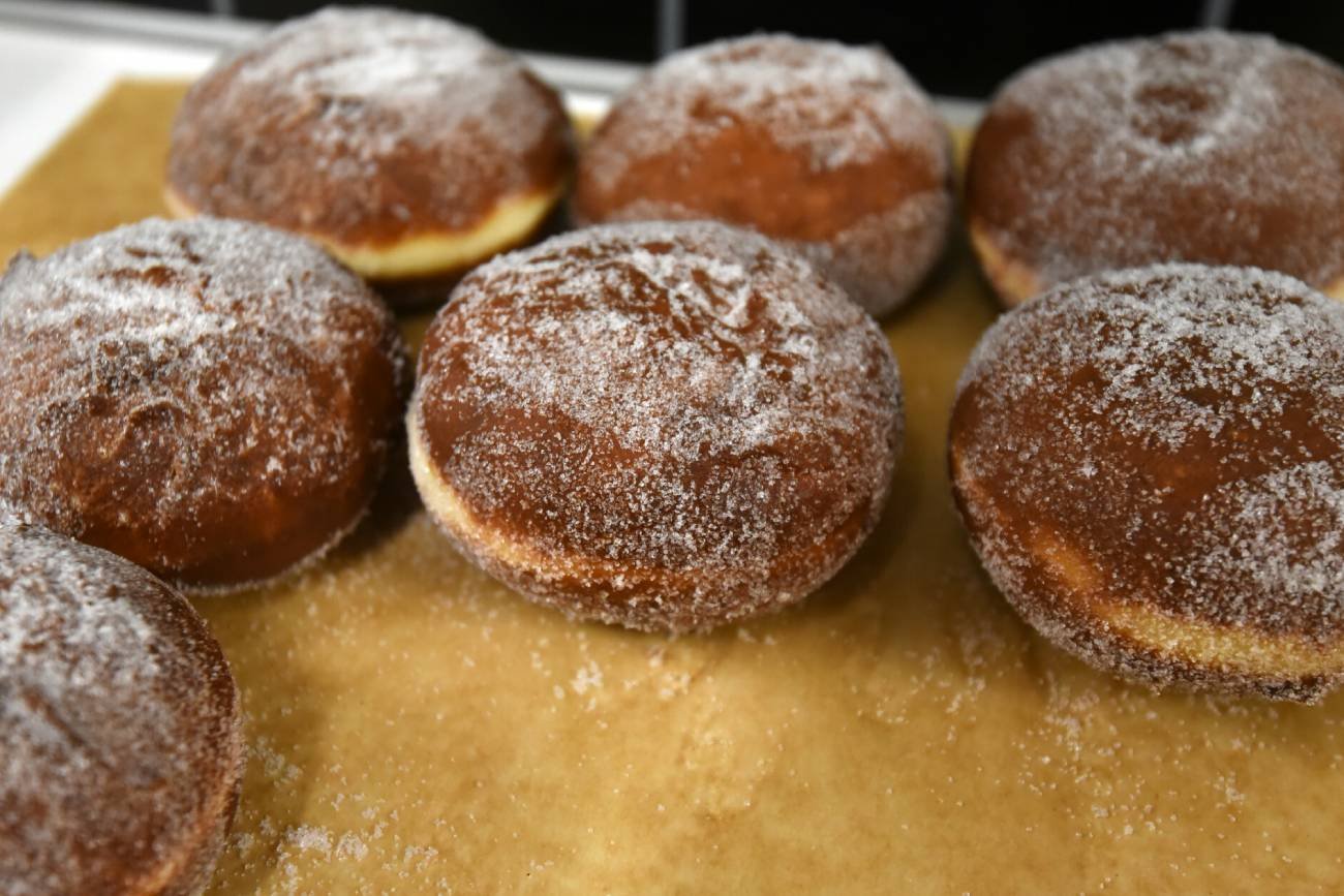 jak zrobić pączki, pączki jak u babci, przepis na pączki, pączki przepis, pączki z ziemniakiem przepis