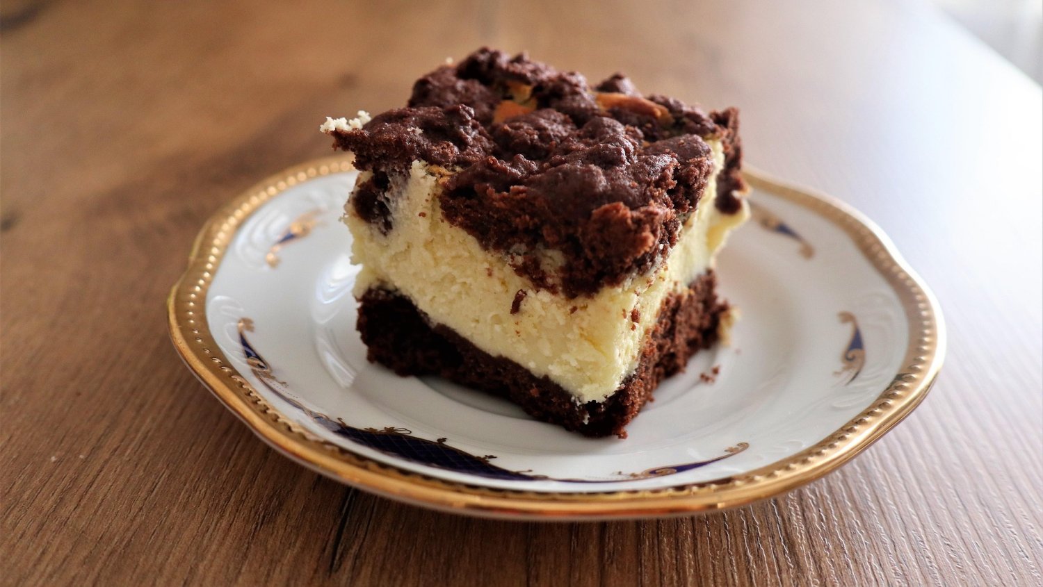 Zakończyła 25-letnie małżeństwo, bo mąż zjadł jej kawałek ciasta. Nie chodziło o deser