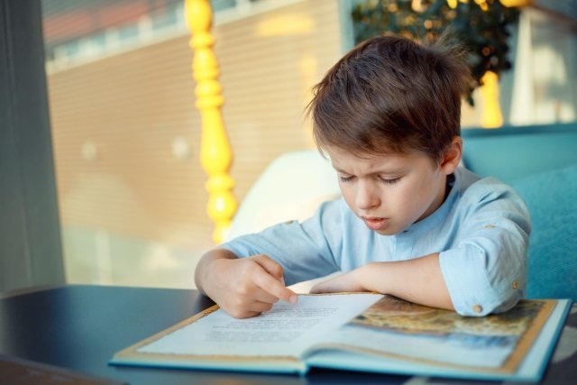 Ze szkolnej biblioteki wycofano 200 książek. Ich przekaz to czysty seksizm