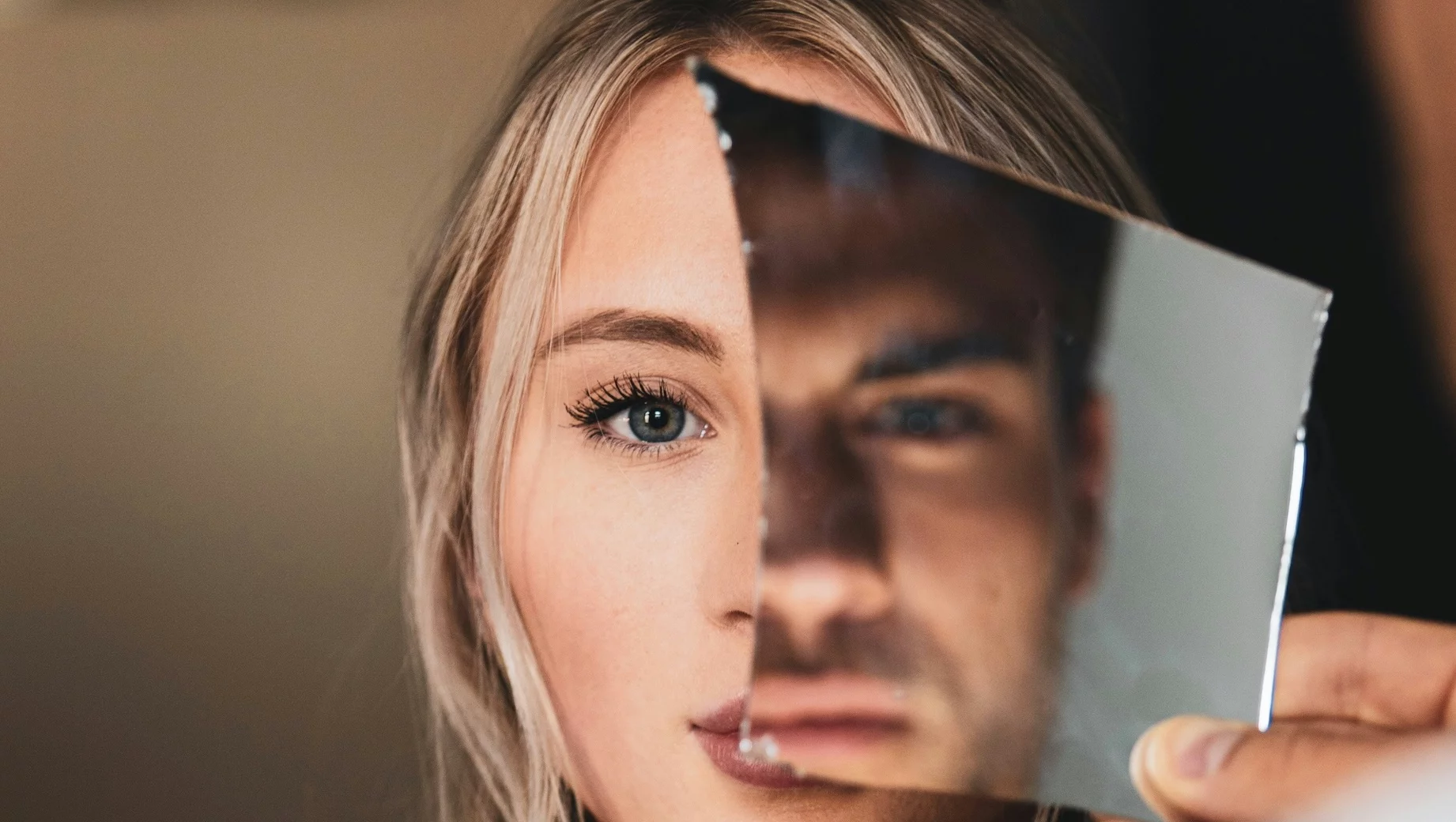 Związek z narcyzem to przytłaczająca relacja. "Długo myślałam, iż to ze mną jest coś nie tak"