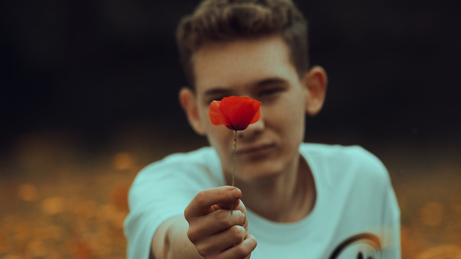 Dziecko idzie na pierwszą randkę, co powiedzieć dziecku, czego nie mówić, kiedy pierwsza randka