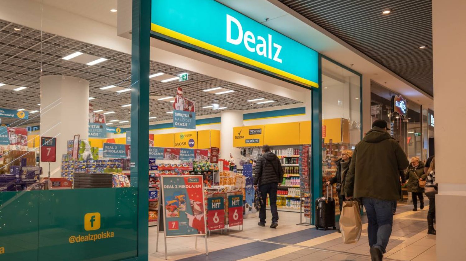 W sieci sklepów Dealz można kupić kultowe gąbki do mycia i sprzątania. W sieci sklepów Dealz można kupić kultowe gąbki do mycia i sprzątania.