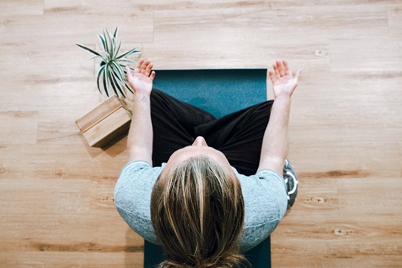 Technika mindfulness może pomóc także matkom