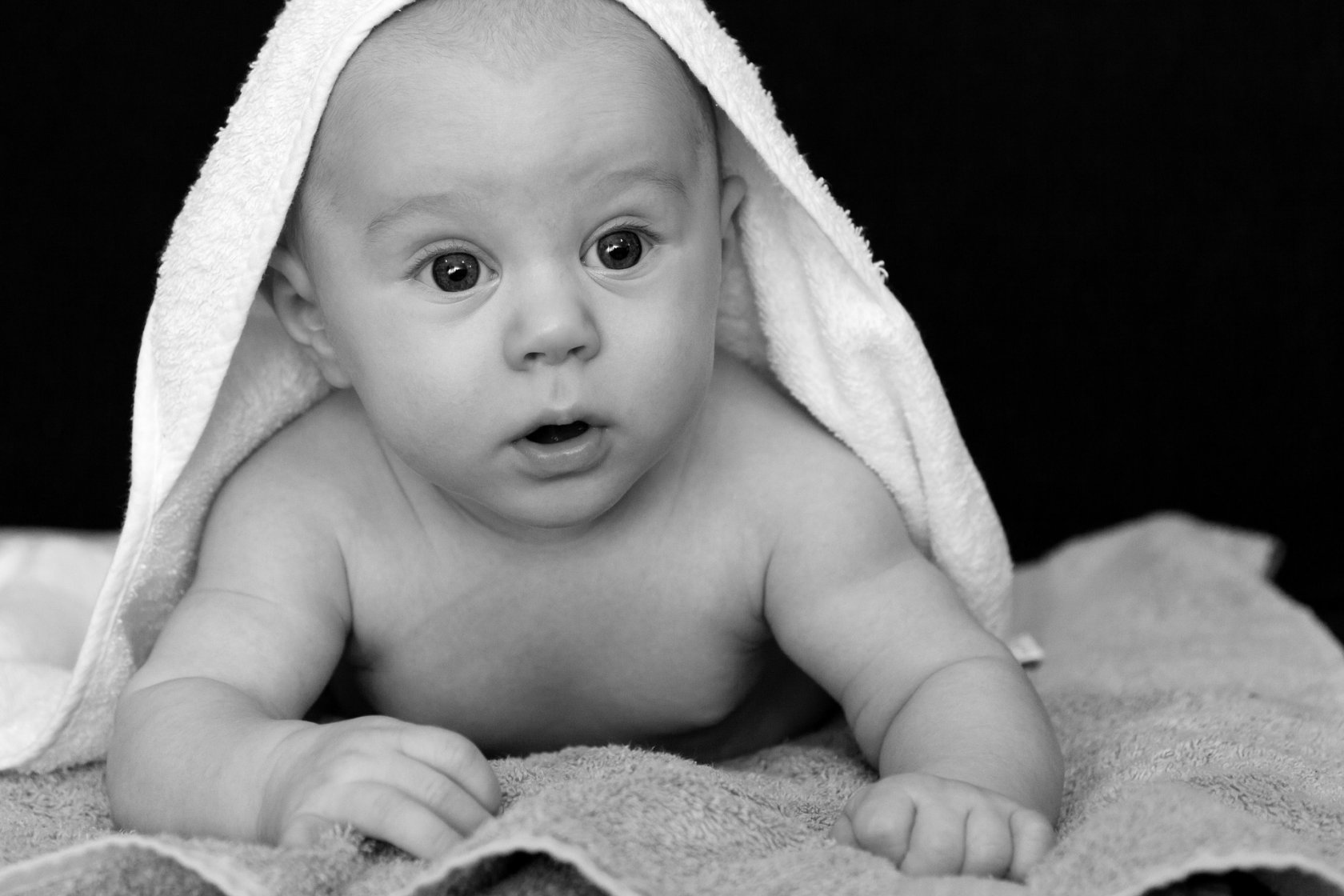 Fot. Pixabay.com / [url=https://pixabay.com/en/adorable-baby-bath-blanket-boy-20374/]PublicDomainPictures / 18043 images[/url]