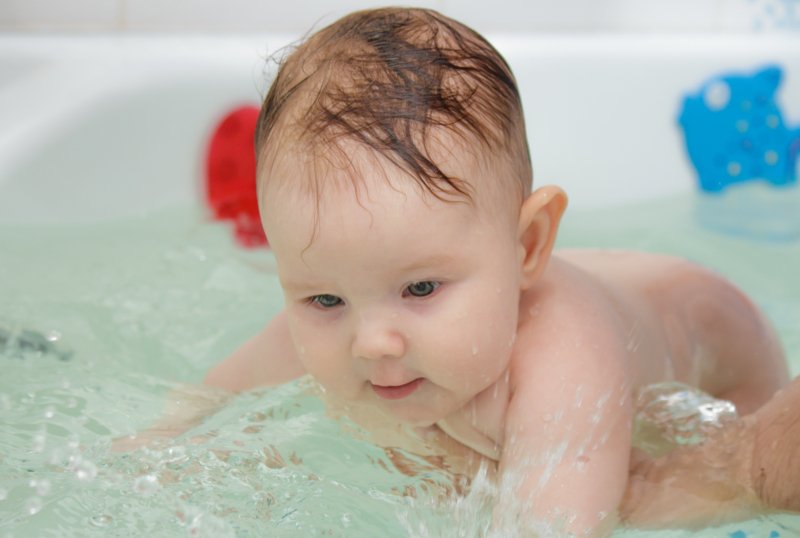 Mity narastające wokół szczepień mogą zaszkodzić dziecku. Obalamy jeden z nich