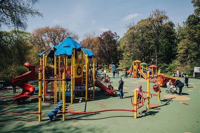 kłótnia na placu zabaw