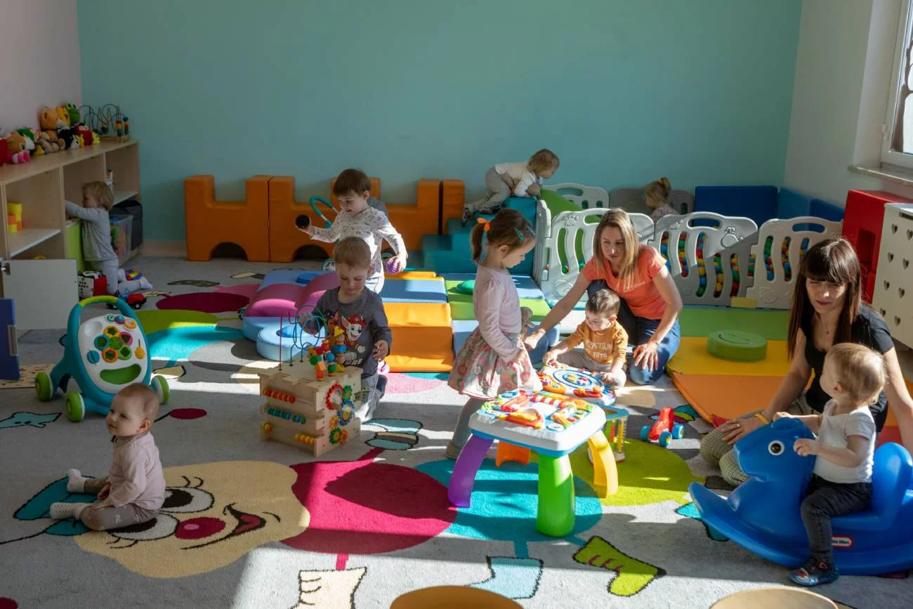 maluch plus, żłobek, dziecko w żłobku, miejsce w żłobku, więcej miejsc w żłobkach, pieniądze z rządu, dofinansowanie żłóbka