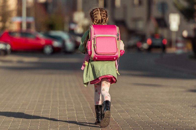 Plecak ucznia klas 1-3 waży średnio 6-7 kilogramów