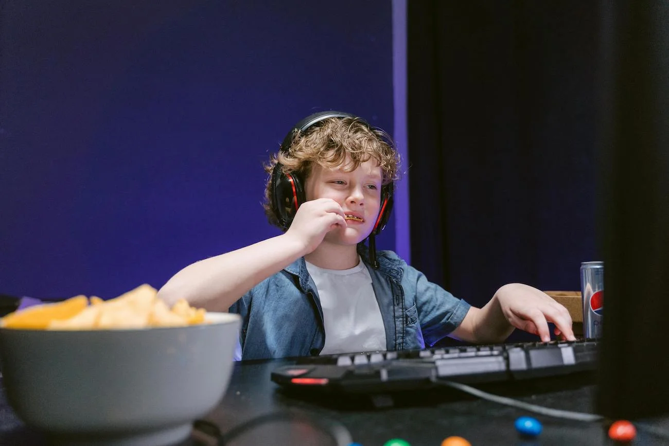 dziecko komputer gaming