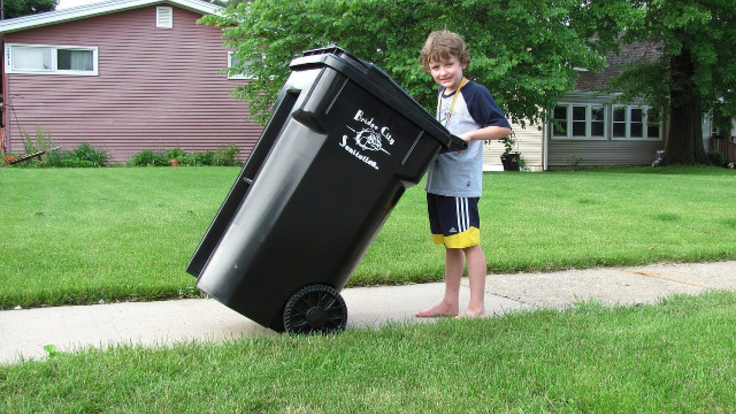 Fot. Pixabay / [url=https://pixabay.com/en/waste-trashcan-waste-management-384790/]smtwastebrokers[/url] / [urlhttps://pixabay.com/en/service/terms/#download_terms]CC0 Public Domain[/url]