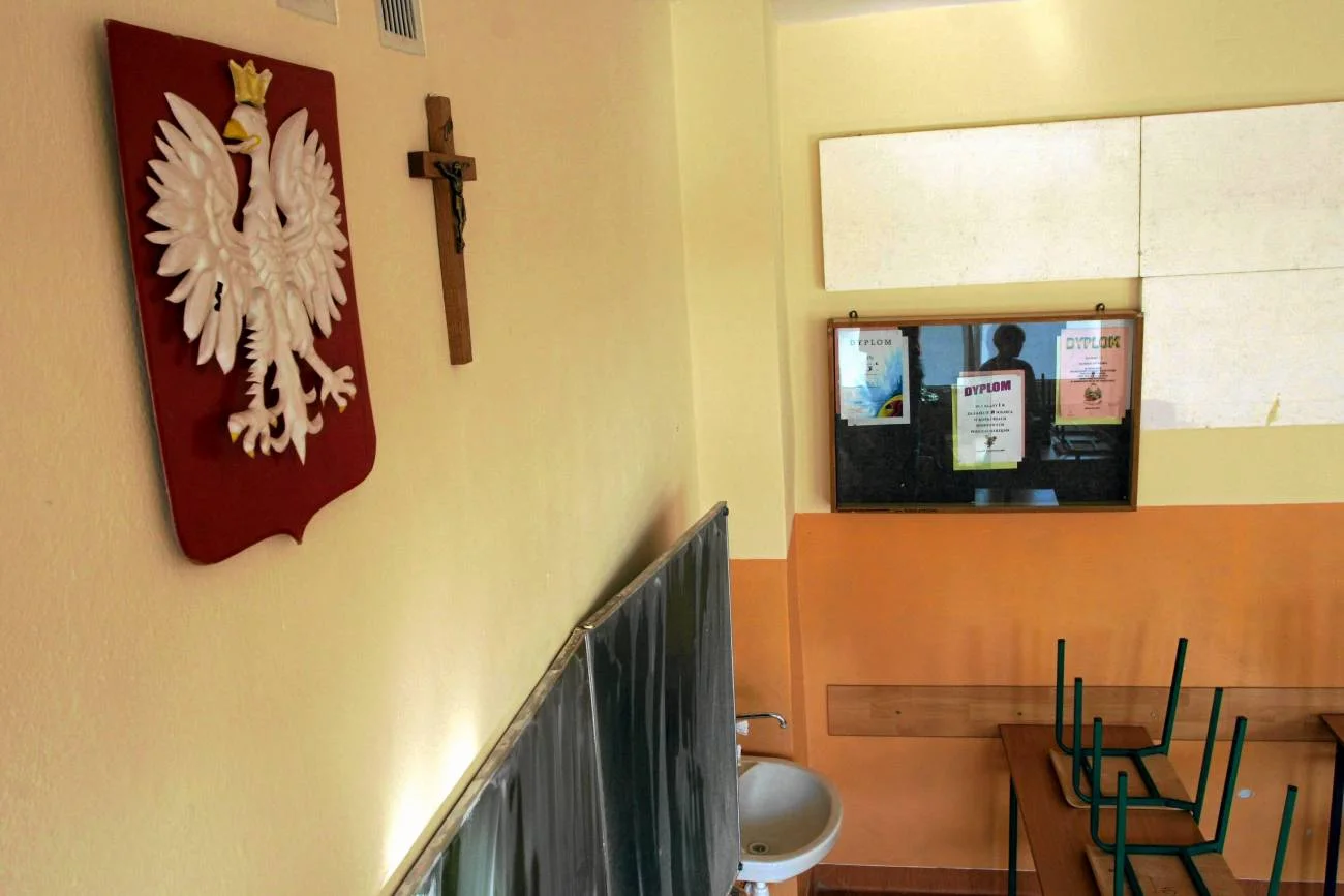 krzyż w klasie lekcyjnej krzyż w klasie lekcyjnej