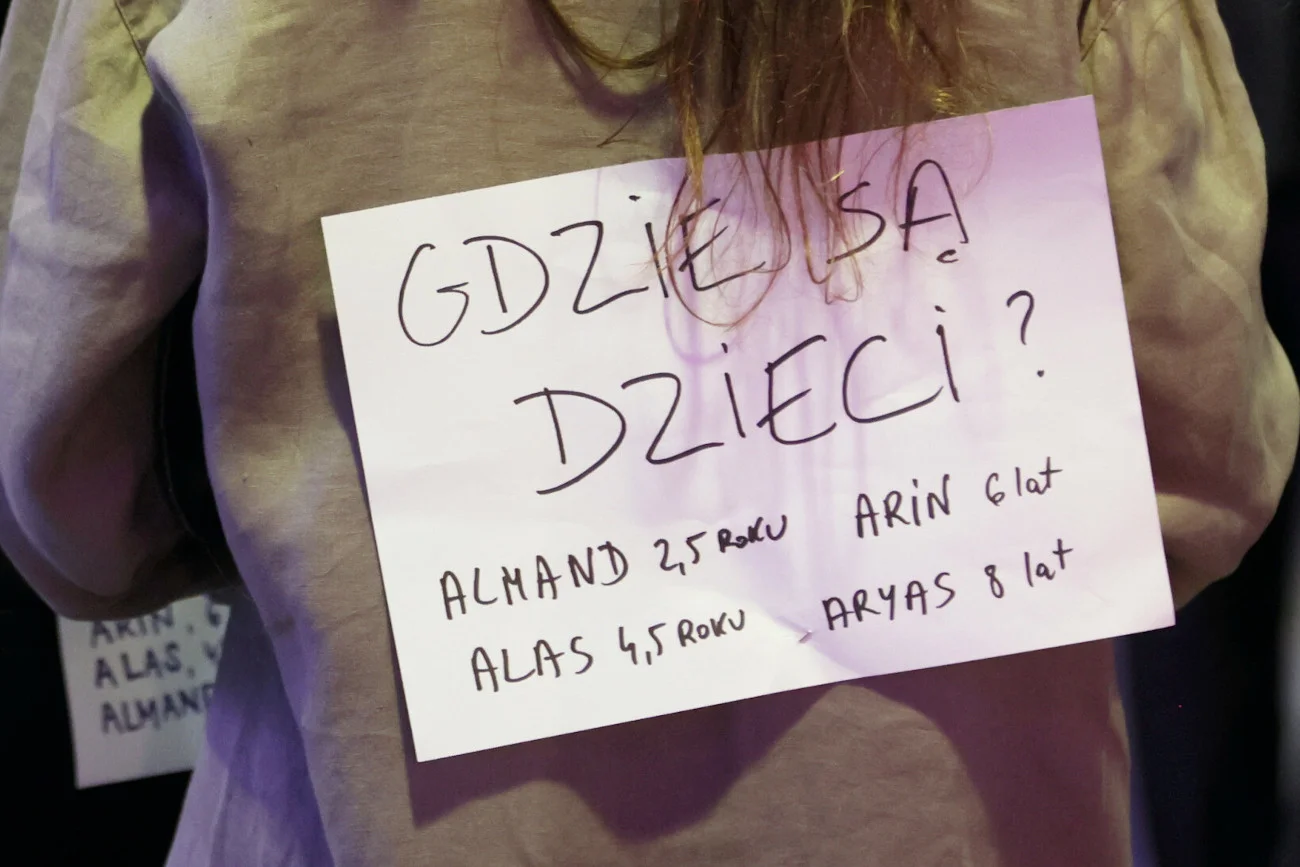 Protest "Gdzie są dzieci?" na rozdaniu nagród NIKE