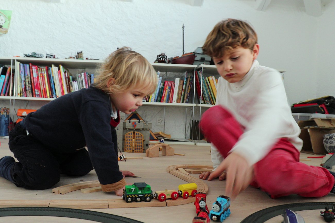 Dni bez zabawek w przedszkolach? Nauczyciele: "Raz to fajna zabawa, ale przez 10 dni to męczarnia"