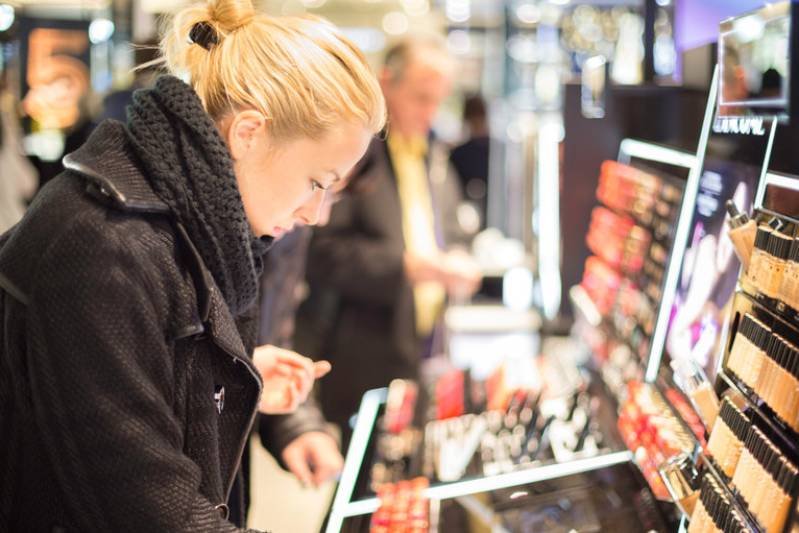 Ile miesięcznie kobiety wydają na urodę?