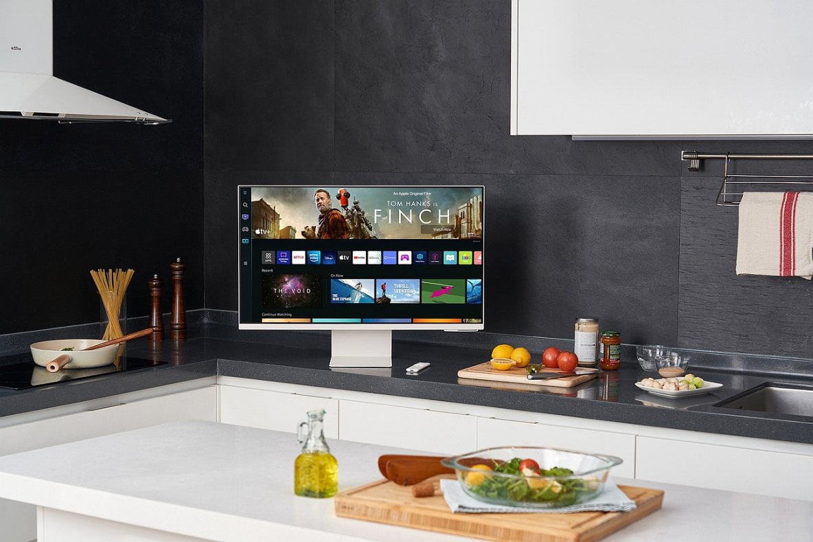 Samsung Smart Monitor M8 posłuży też dobrej rozrywce. Wszystko za sprawą Smart TV Apps, pakietu serwisów streamingowych VOD: Netflix, YouTube, Amazon Prime Video, Apple TV, Disney+ i Hulu