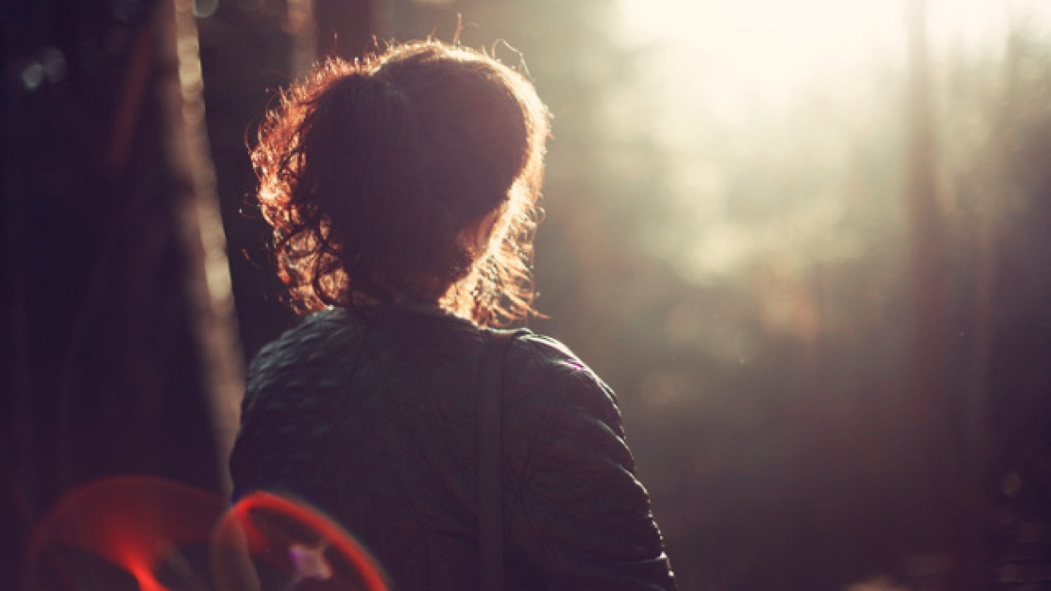 Fot. Pexels / [url=https://www.pexels.com/photo/nature-fashion-person-woman-1002/]splitshire.com[/url]/[url=https://www.pexels.com/photo-license/]CC0 Public Domain[/url]
