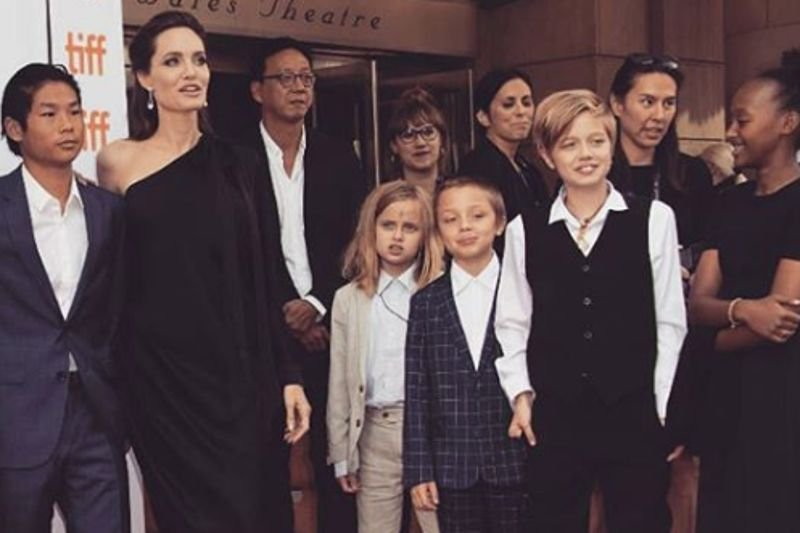Angelina Jolie w pełni akceptuje tożsamość płciową Shiloh