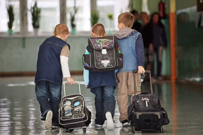 Kontrole bezpieczeństwa w szkołach po tragedii w warszawskiej podstawówce